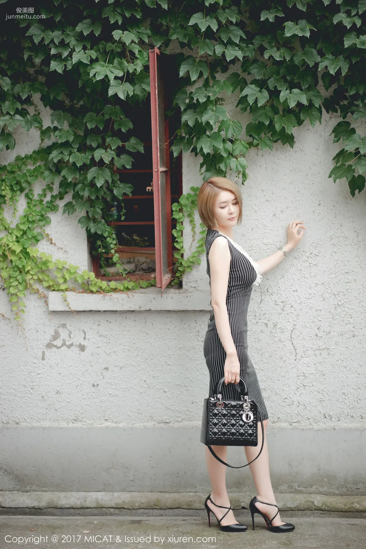 Kai Zhu, Long Skirt Street Snap + Lace Lingerie [MICAT] Vol.013 Photo Set photo 12