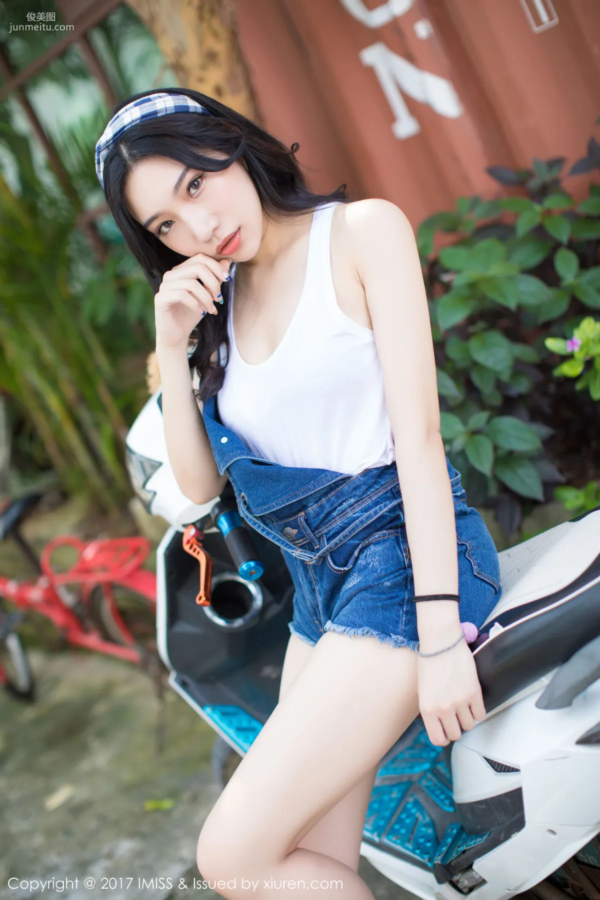 Xiaohuli Sica Denim Shorts Fresh and Sweet Series [IMISS] VOL.180 Photo Set photo 16