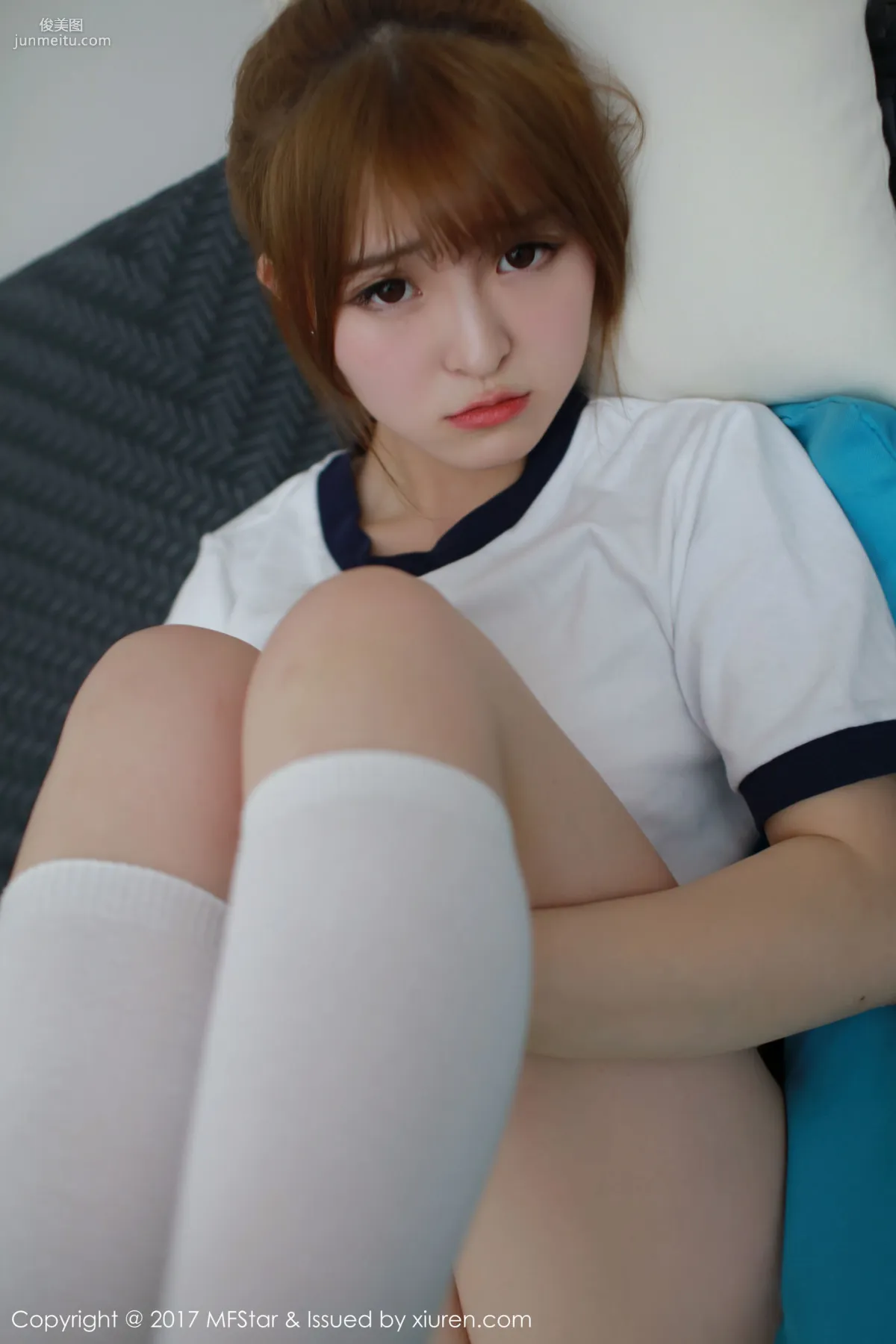 Yi Xiaoqi MoMo Sports Outfit + Glasses OL [MFStar] Vol.090 Photo Set photo 36