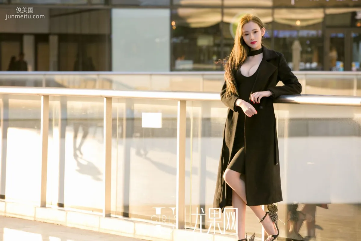 [Ugirls] U217 Meng Qiqi 'The Goddess Who Broke Through the Dimensional Wall' Photo Set photo 17
