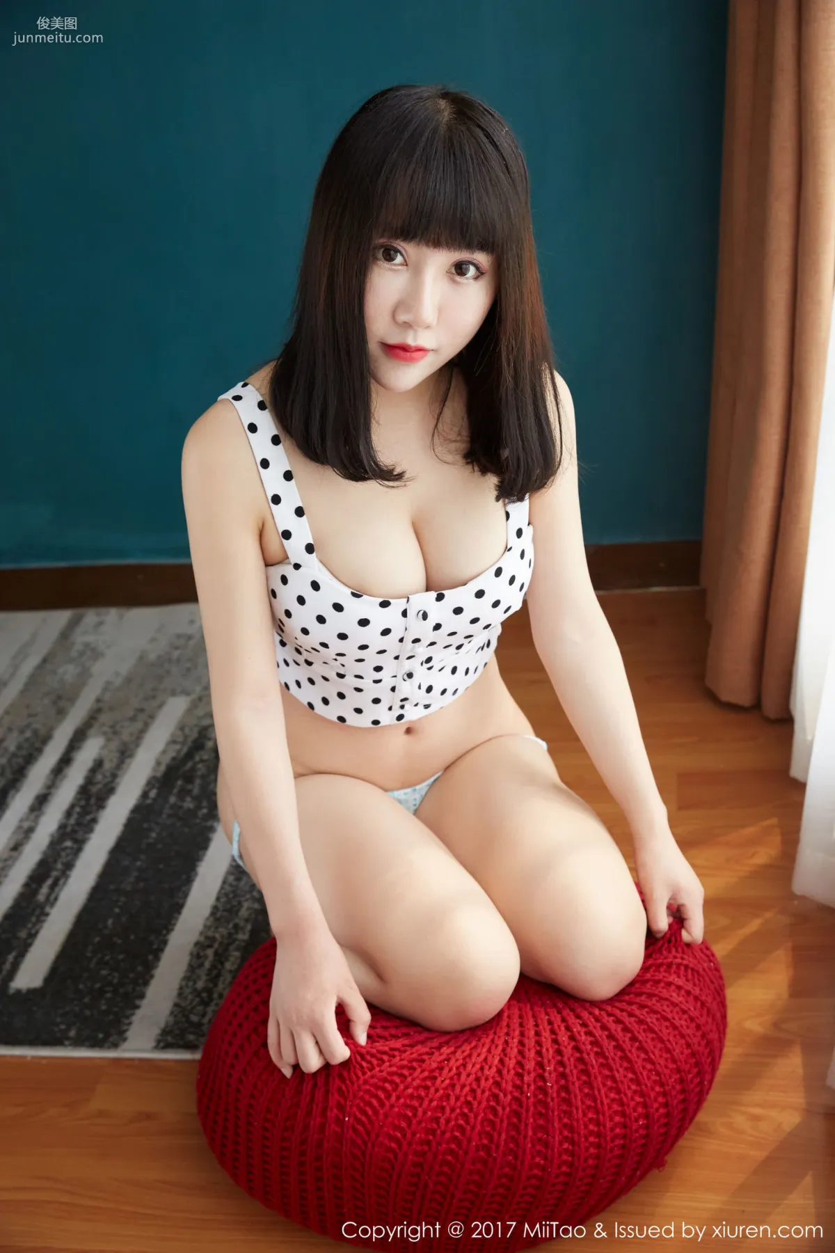 Xuebi (Xia Xiaoxiao), Sweet and Cute Girl, Peach Curves [MiiTao] VOL.068 Photo Set photo 4
