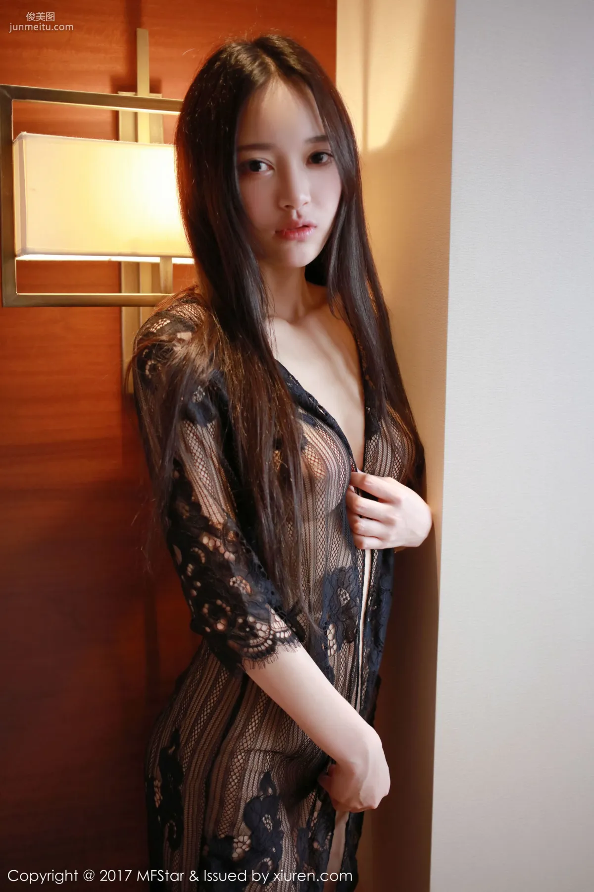 Tang Qier Beauty《Sexy Tank Top + Bold See-Through》 [MFStar] Vol.092 Photo Set photo 24