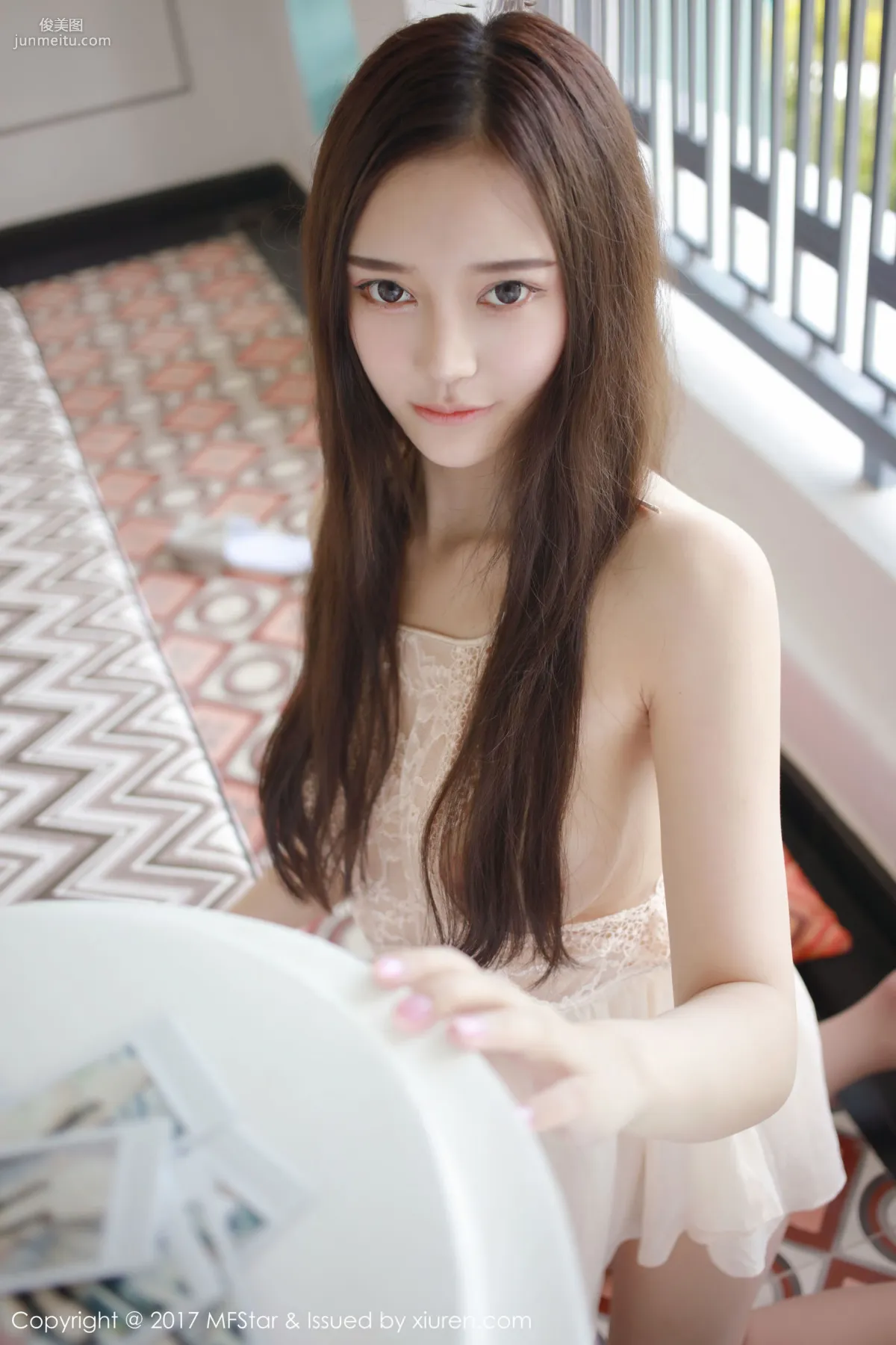 Tang Qier il, Beauty in Lace Dress [MFStar] VOL.101 Photo Set photo 38