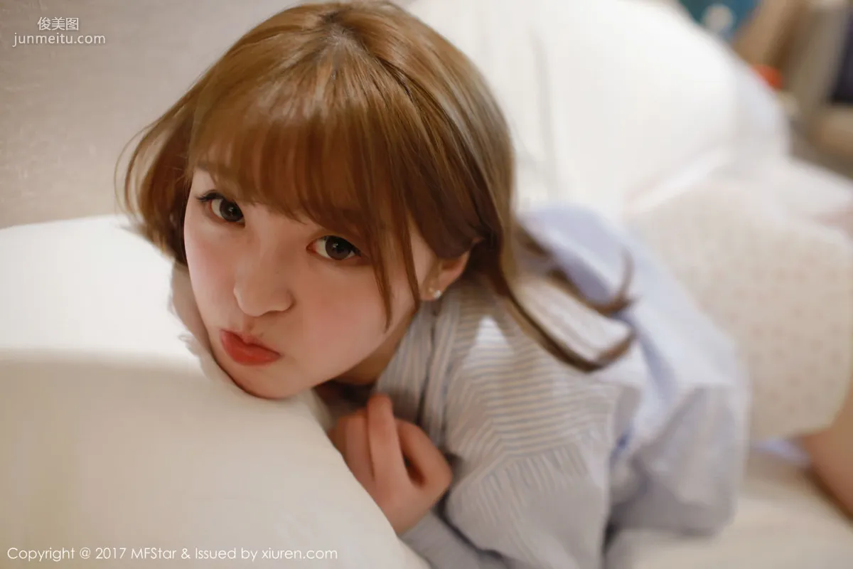 Yi Xiaoqi MoMo, Strawberry Underwear + Shirt Series [MFStar] Vol.096 Photo Set photo 13