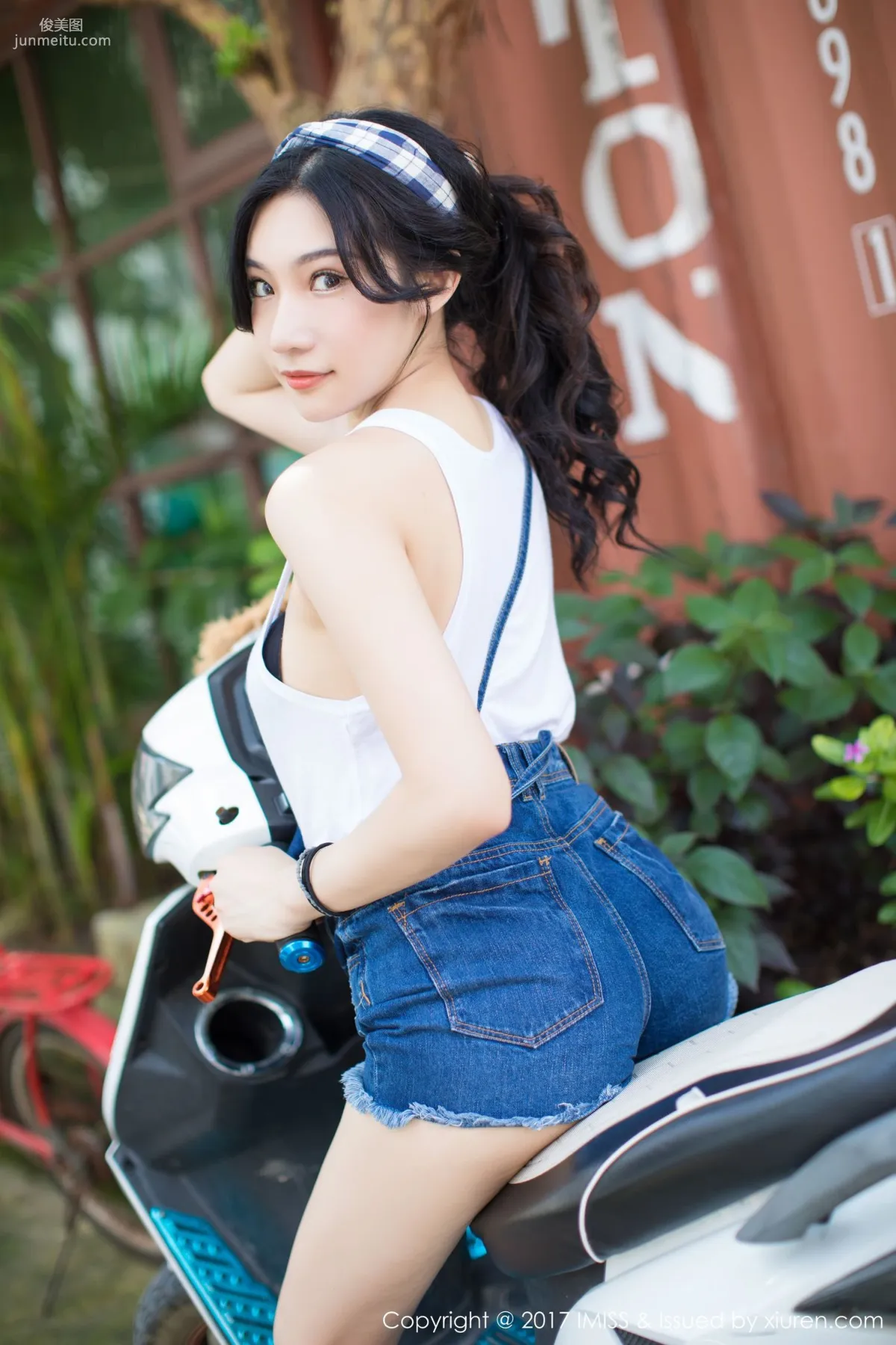 Xiaohuli Sica Denim Shorts Fresh and Sweet Series [IMISS] VOL.180 Photo Set photo 15