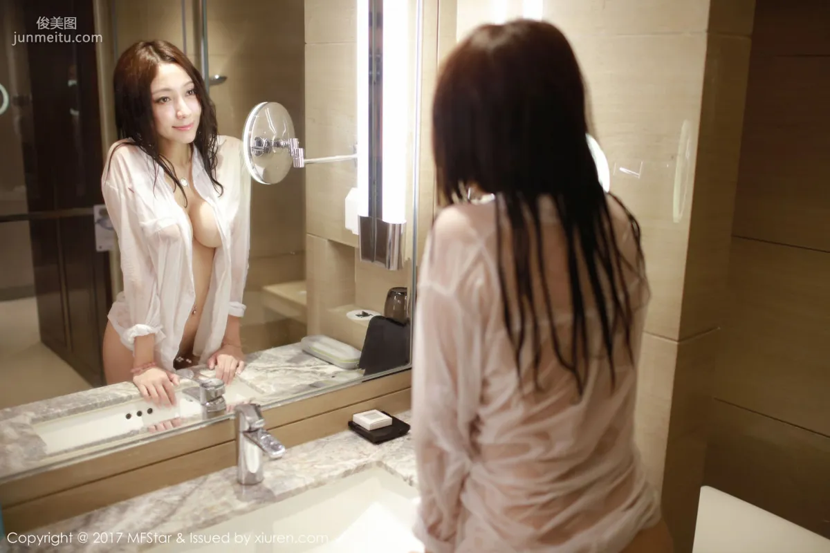 Guo'er Victoria, Wet Shirt, Spring Light Revealed, Warm Fragrant Beauty [MFStar] Vol.086 Photo Set photo 22