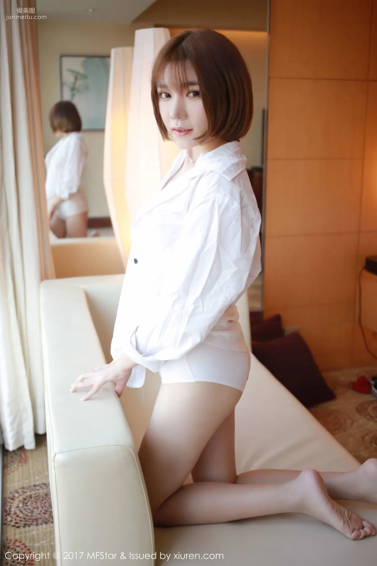Leng Buding, Sexy Shirt and Lace Seduction [MFStar] Vol.089 Photo Set photo 11