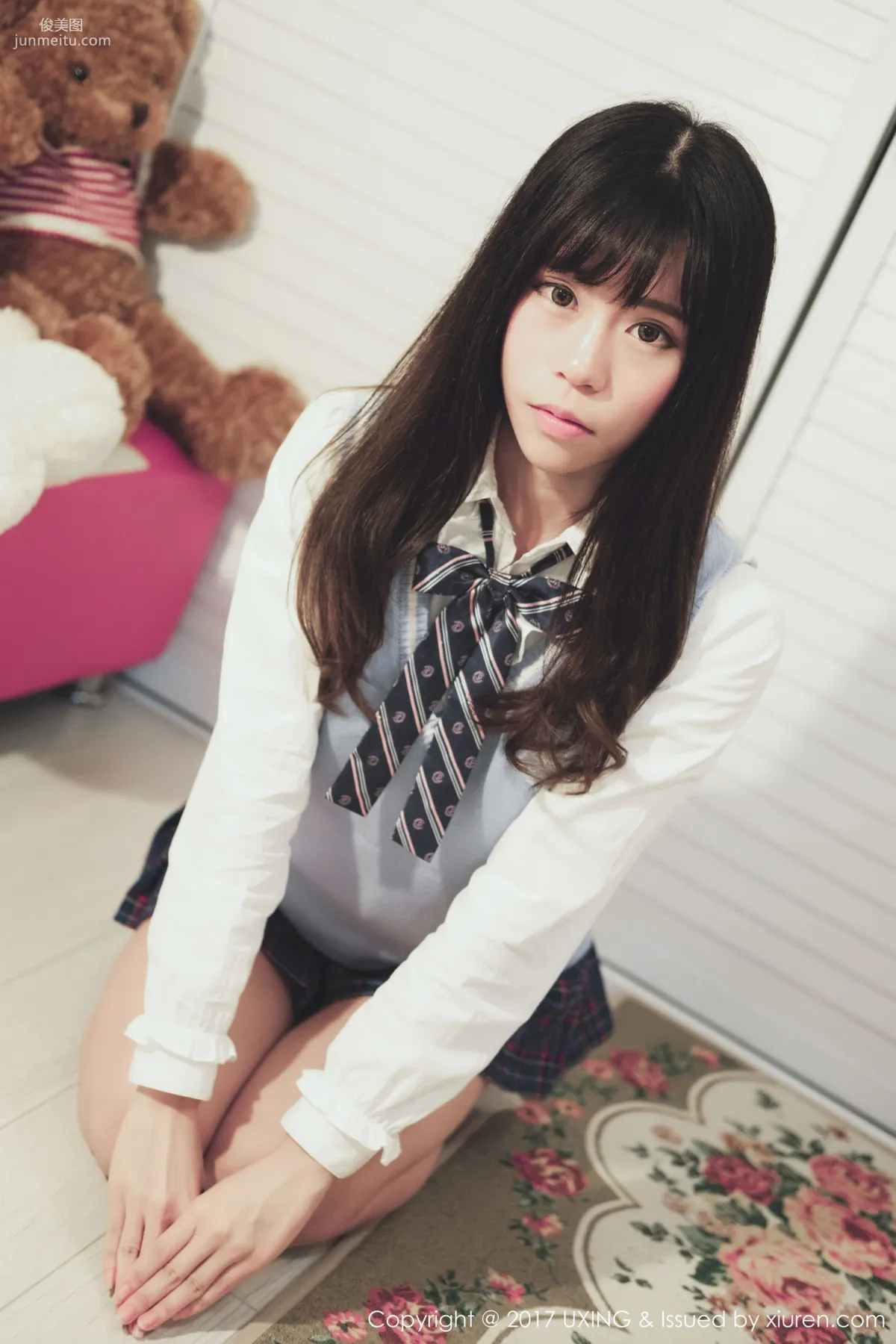 Yo Jiang: UXING Vol. 048 photo 27