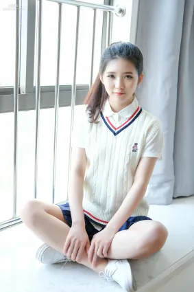 可愛的小葉子《校服軟妹》 [優星館UXING] VOL.056 寫真集