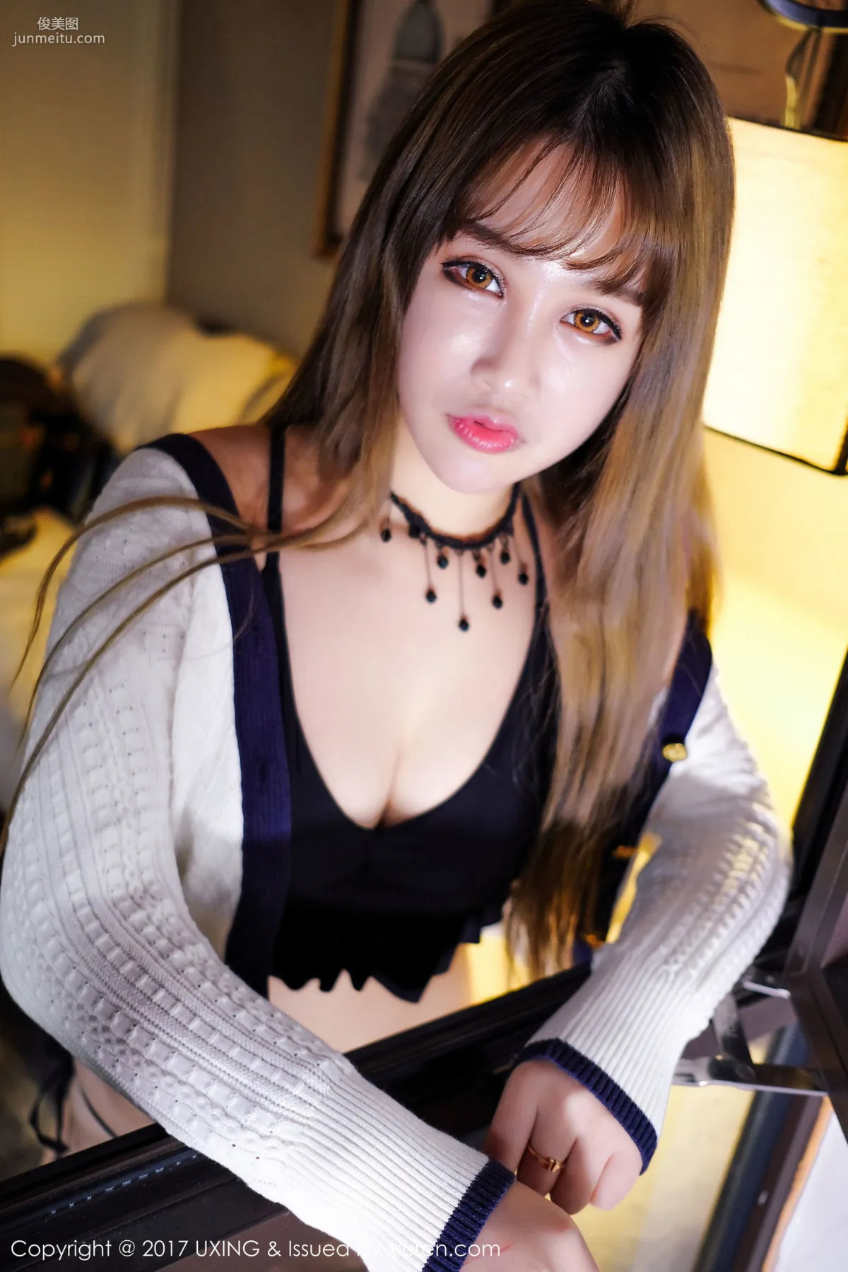 Dou Dou: UXING Vol. 049 photo 23