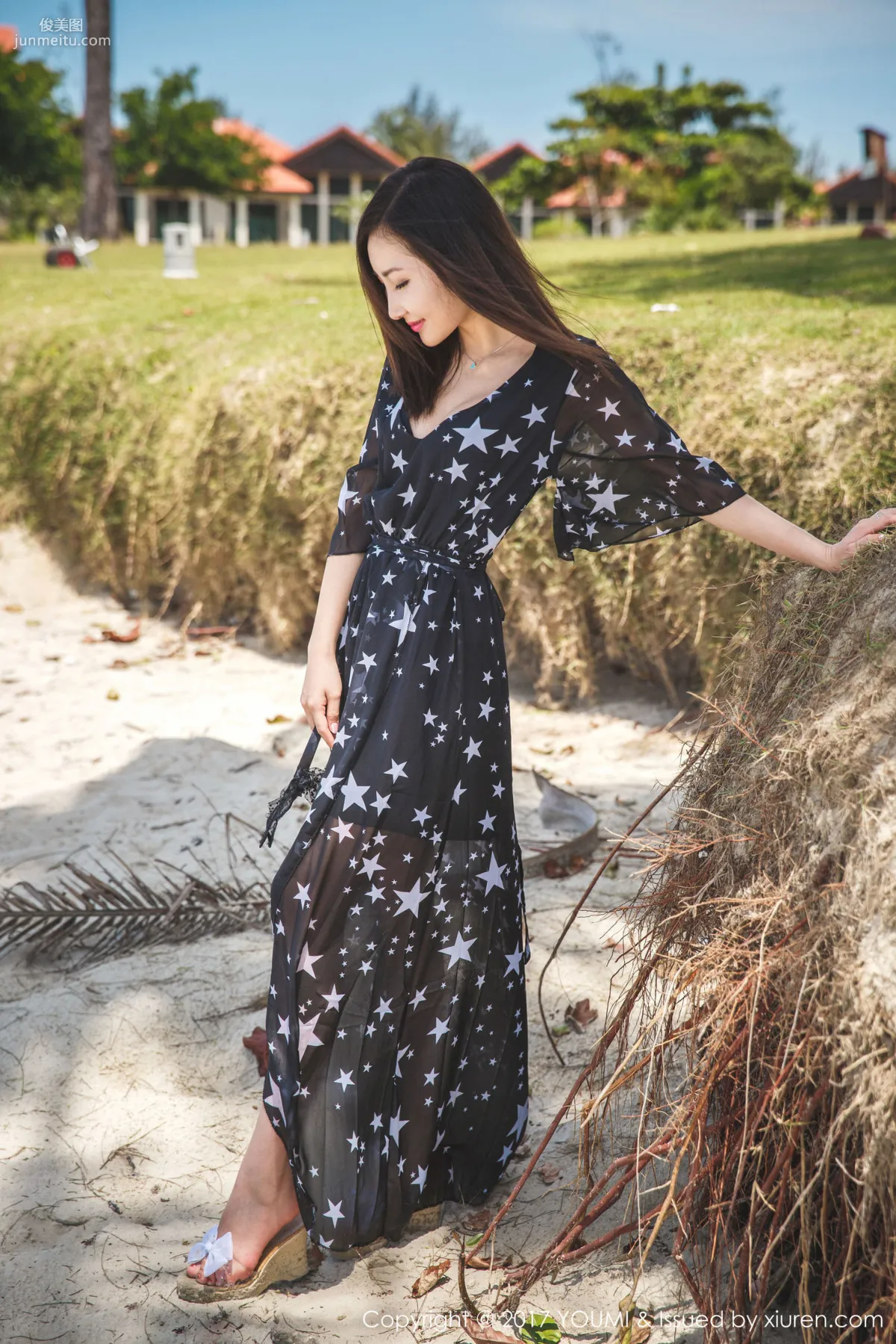 Yumi- Youmei, Refreshing Sea Breeze and a Beautiful Person [YouMi] Vol.039 Photo Set photo 24
