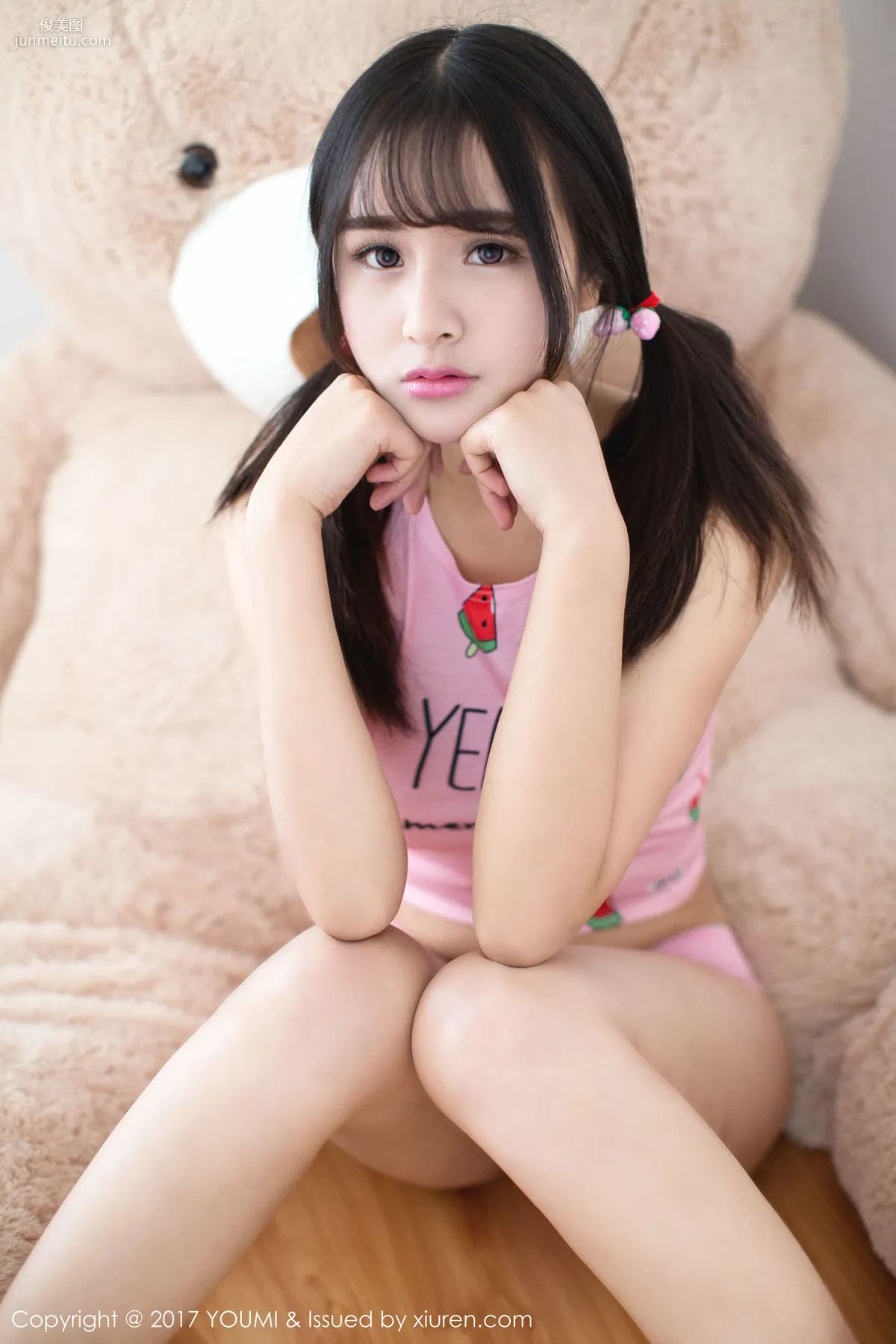 思淇Sukiiii《粉嫩萌女》 [尤蜜荟YouMi] Vol.016 写真集34