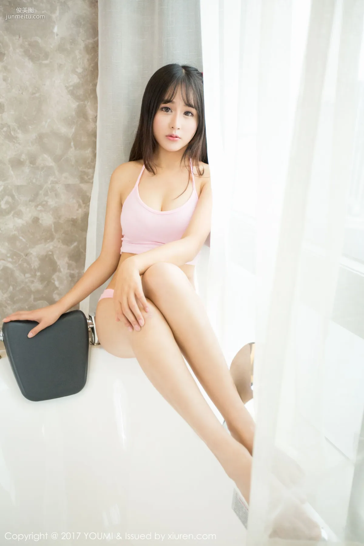 Baby Face and Big Bust Girl @Siqi Sukiiii [YouMi] Vol.009 Photo Set photo 37