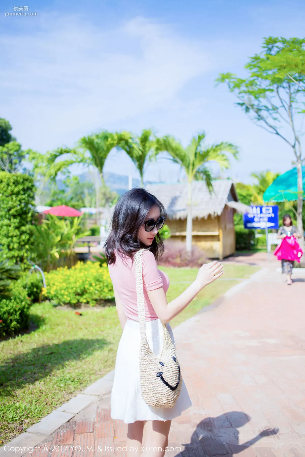 Yumi- Youmei, Accompany the Goddess to Youmei to See the Sea [YouMi] Vol.023 Photo Set photo 8