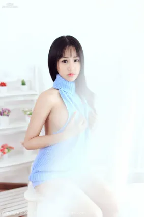 思淇Sukiiii《開背毛衣和死庫水》 [尤蜜荟YouMi] Vol.038 寫真集