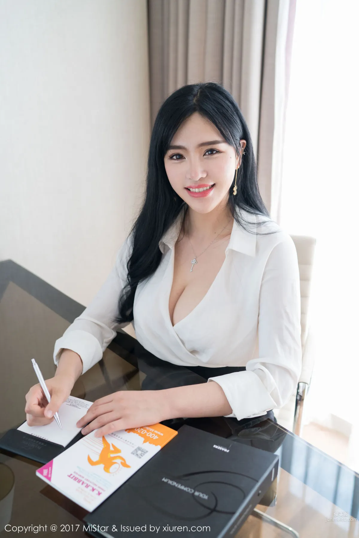 Liu Yuer Sexy OL Secretary Series [MiStar] VOL.172 Photo Set photo 12