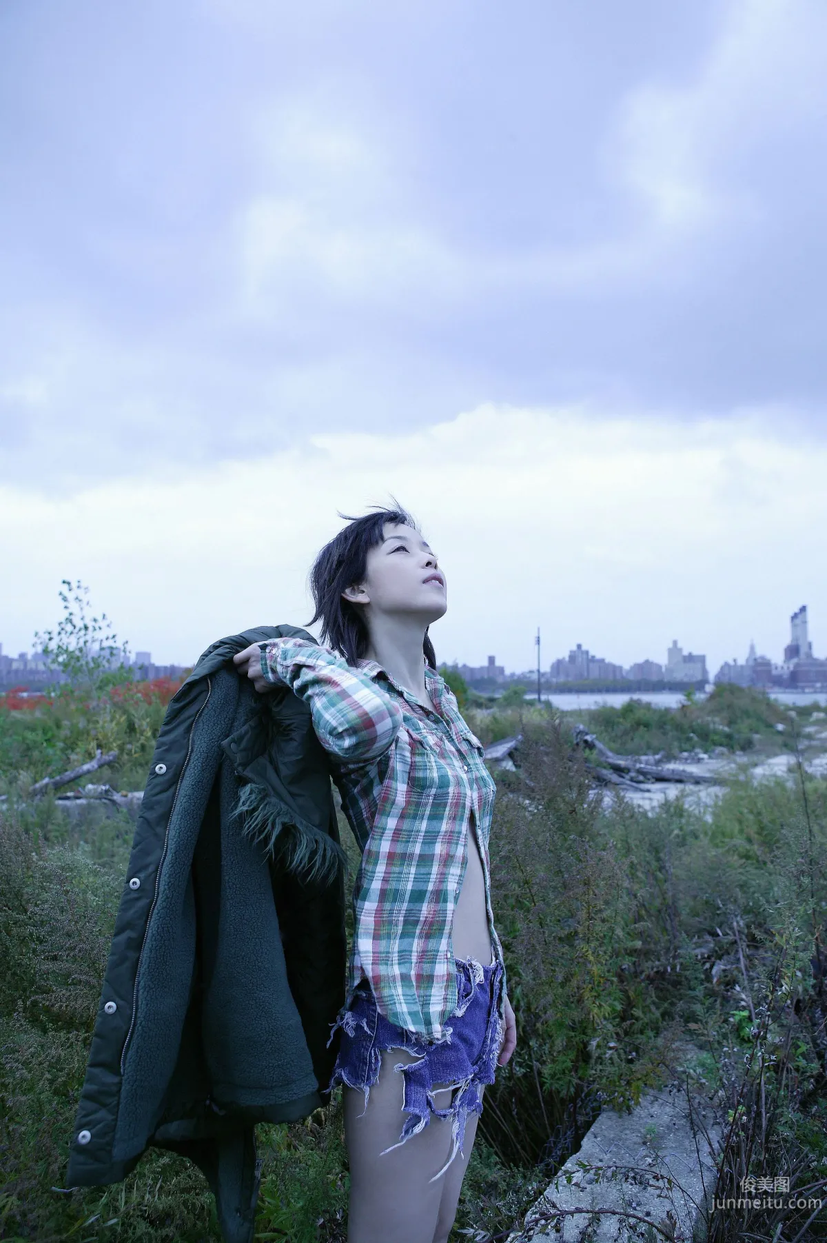 [NS Eyes] SF-No.418 Sachiko Suzuki 鈴木早智子 寫真集 28