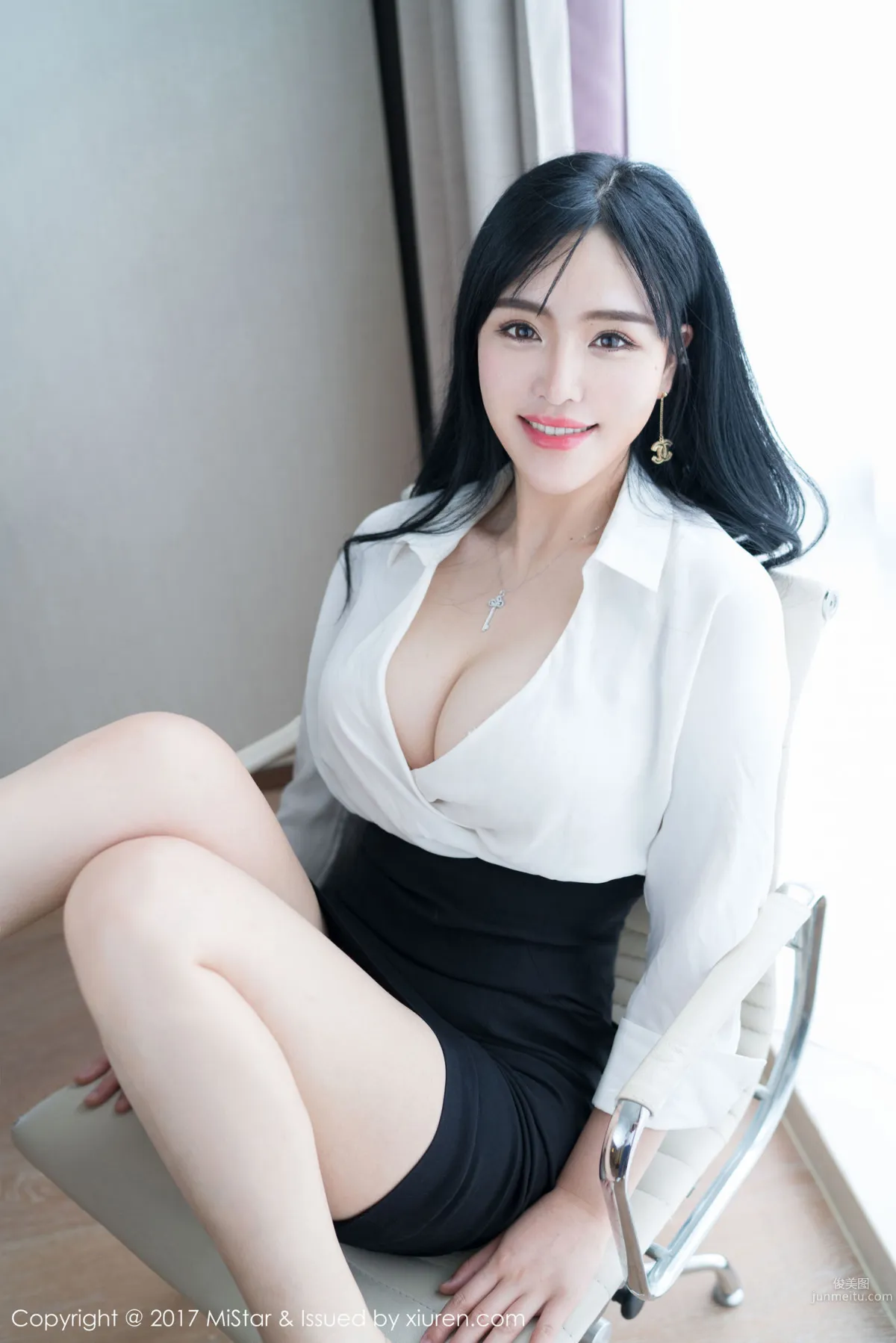 Liu Yuer Sexy OL Secretary Series [MiStar] VOL.172 Photo Set photo 14