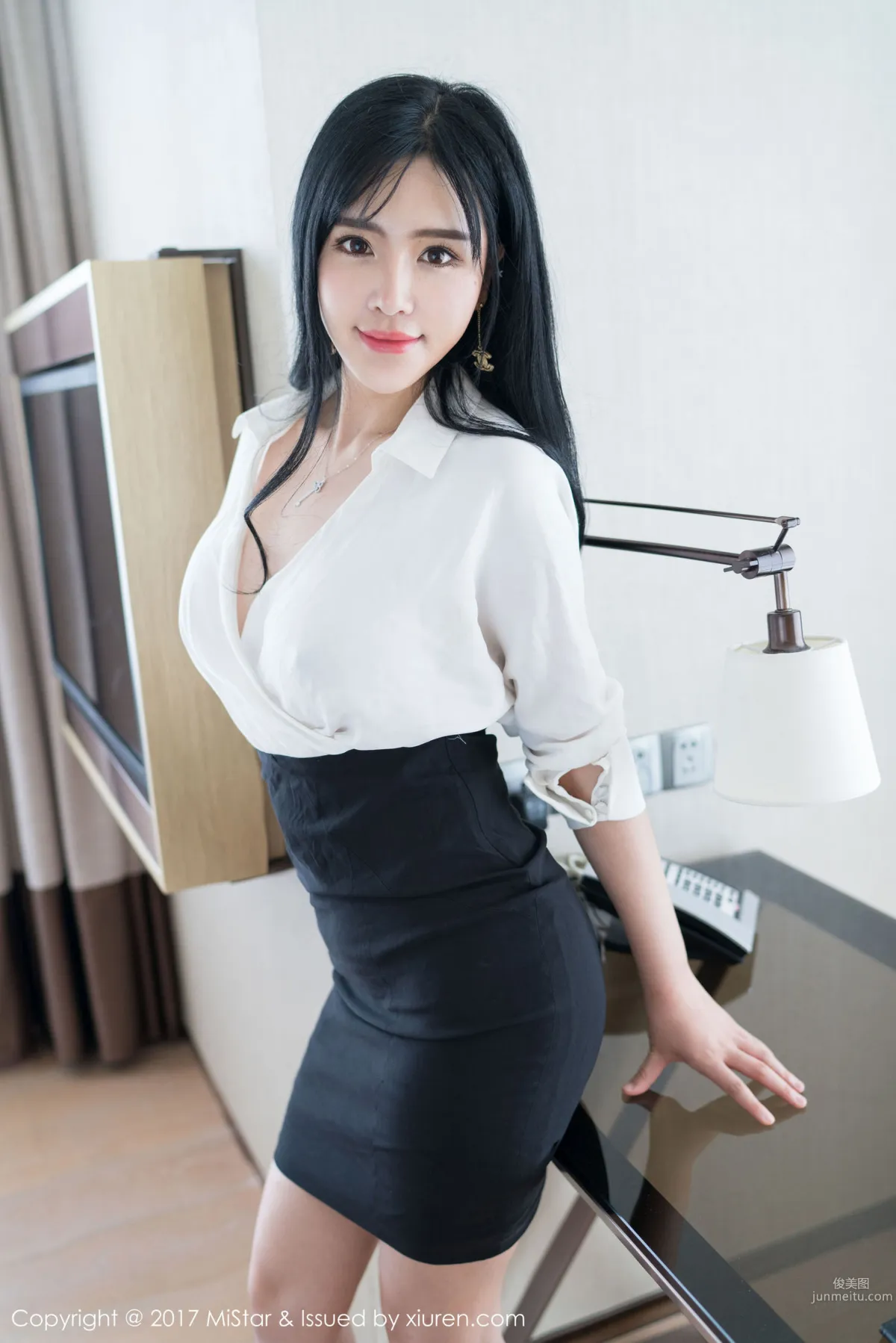 Liu Yuer Sexy OL Secretary Series [MiStar] VOL.172 Photo Set photo 17
