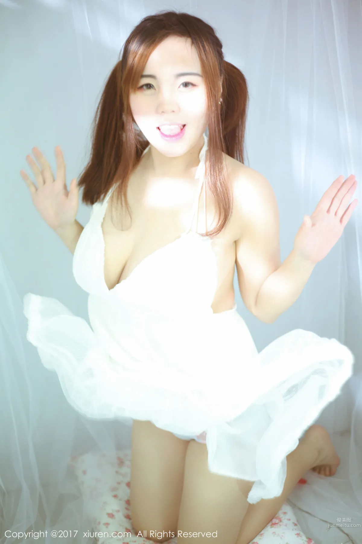 Miai Demon, Baby Face and Big Bust Dreamy Girl Seductive Private Shoot [XiuRen] No.744 Photo Set photo 15