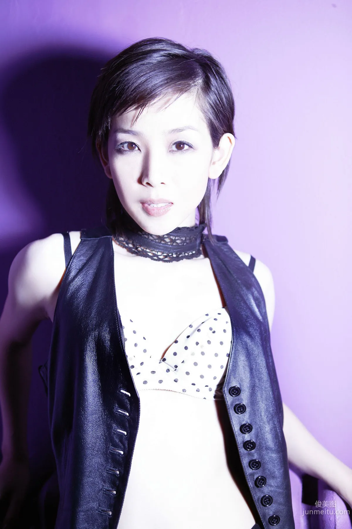 [NS Eyes] SF-No.418 Sachiko Suzuki 鈴木早智子 寫真集 32
