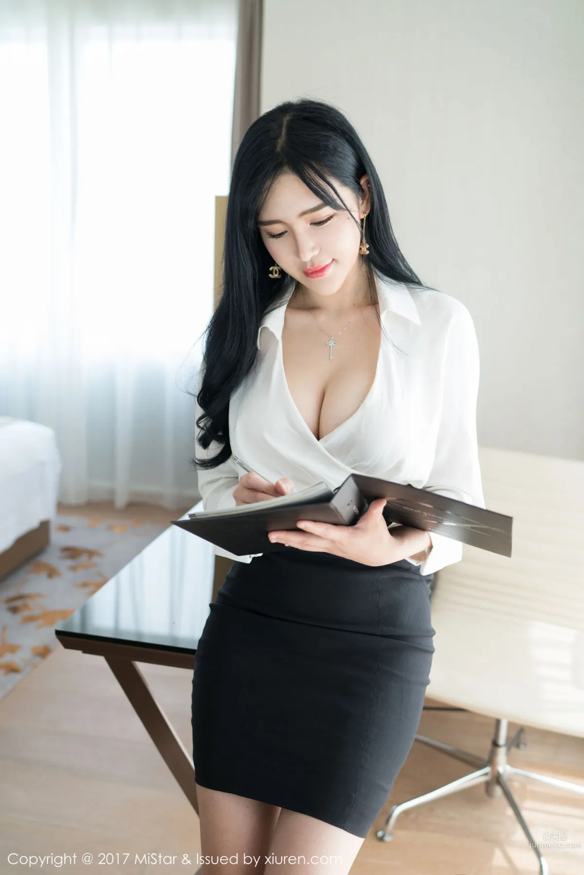 Liu Yuer Sexy OL Secretary Series [MiStar] VOL.172 Photo Set photo 36