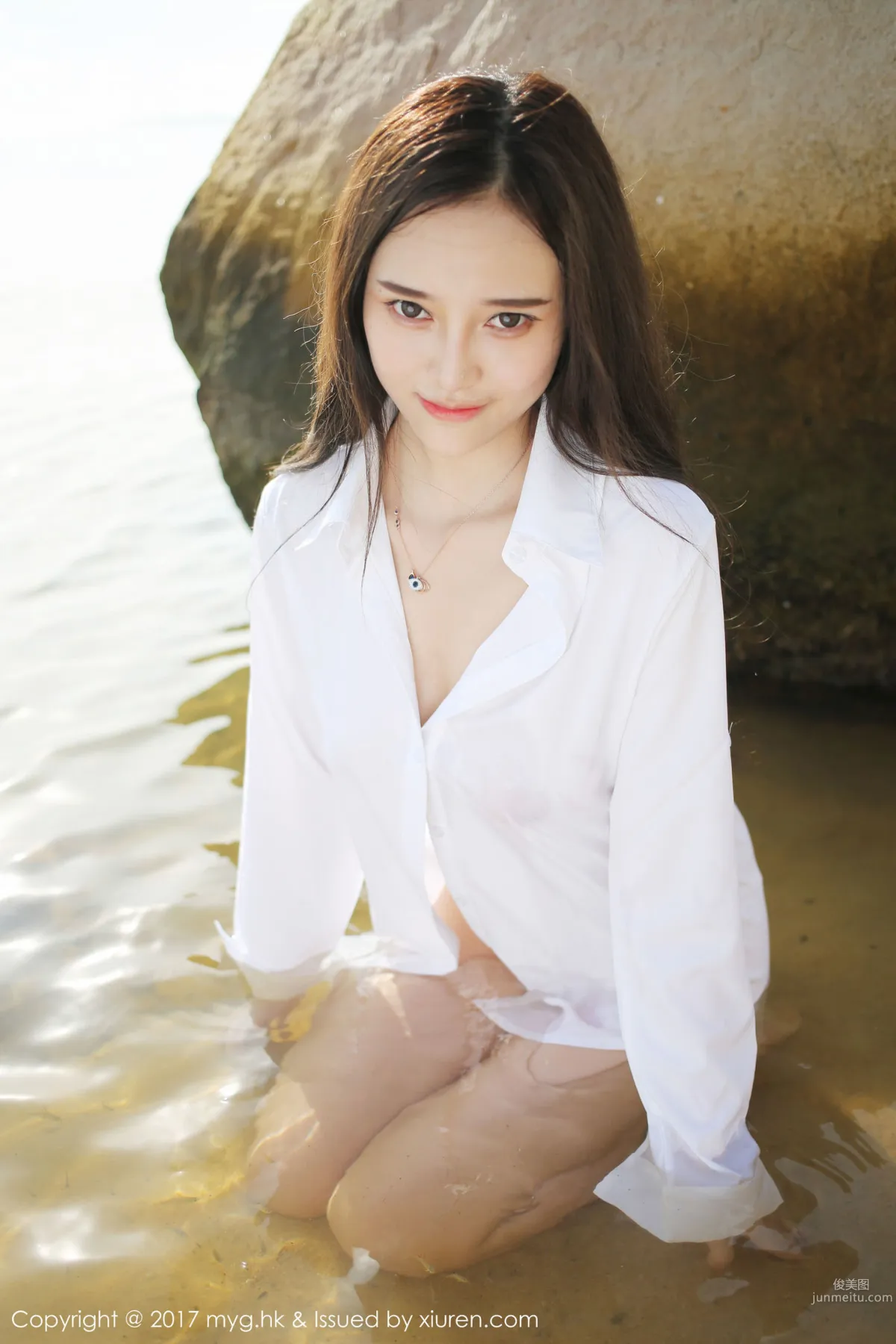 Tang Qier il, Seaside White Shirt and Short Skirt Series [MyGirl] VOL.259 Photo Set photo 20