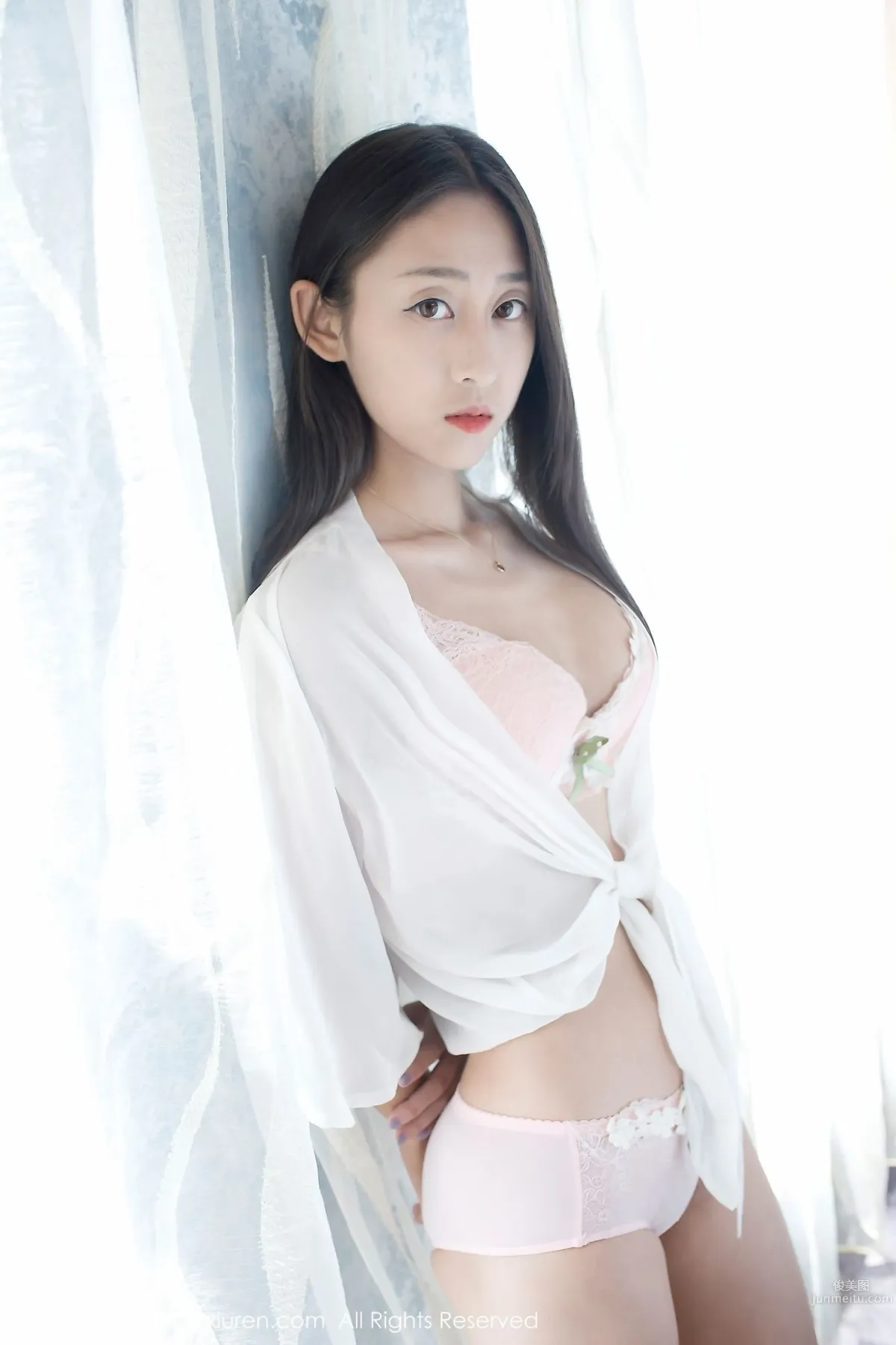 Yuhan Iris "Student Uniform + Petal Lingerie" [XiuRen] No.802 Photo Set photo 20