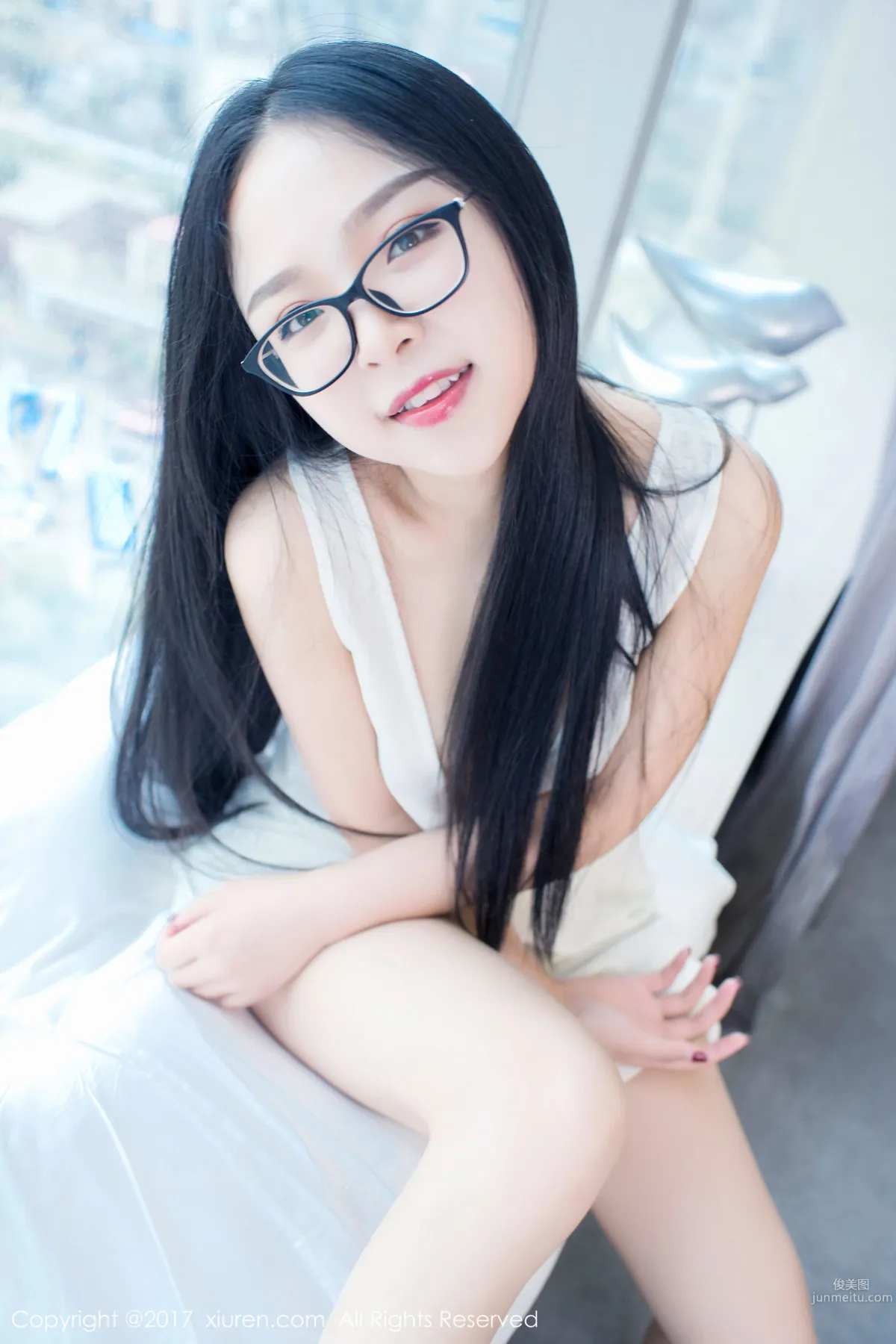 Wisdom Tooth Little Model @Huahua Li, Deep V Dress + School Swimsuit [XiuRen] No.772 Photo Set photo 56