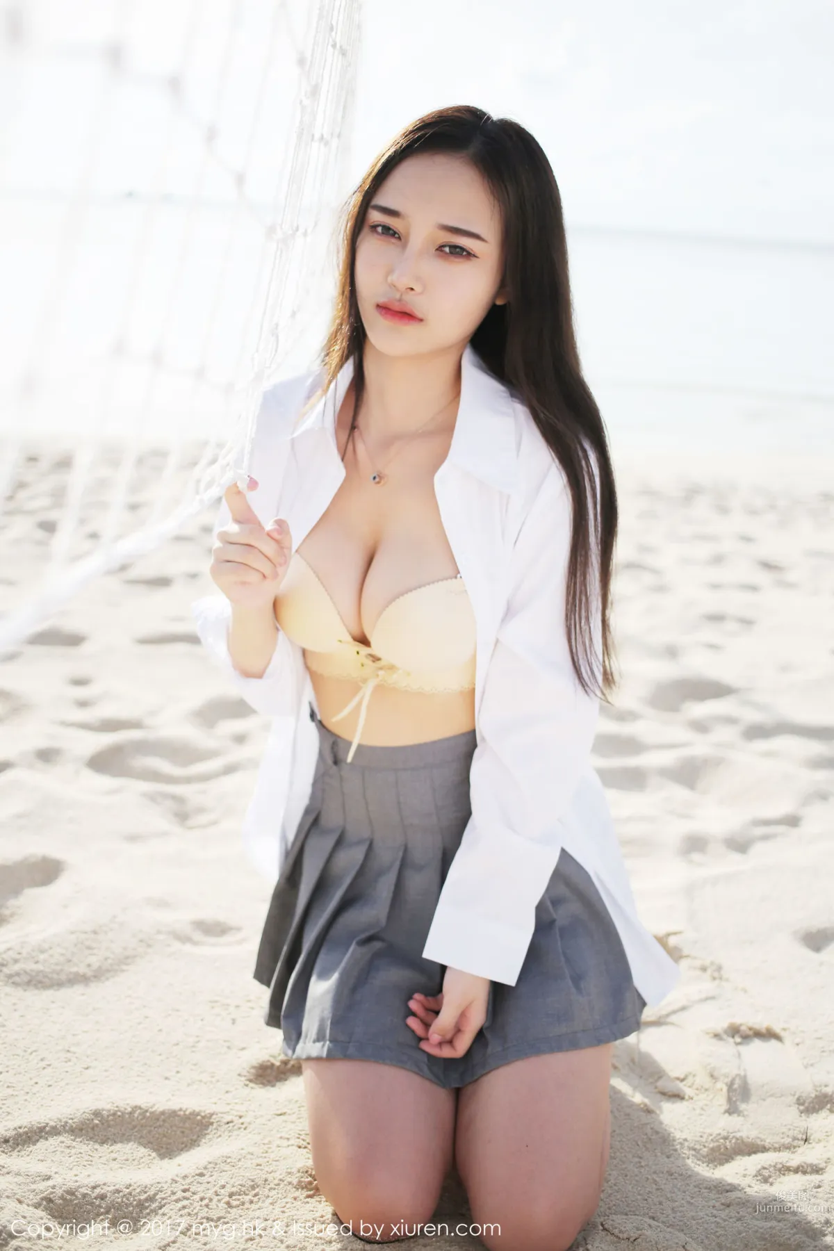 Tang Qier il, Seaside White Shirt and Short Skirt Series [MyGirl] VOL.259 Photo Set photo 56