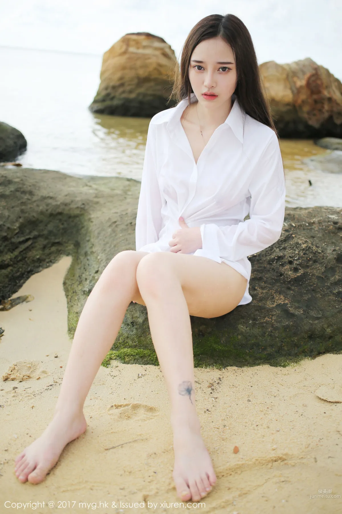 Tang Qier il, Seaside White Shirt and Short Skirt Series [MyGirl] VOL.259 Photo Set photo 55