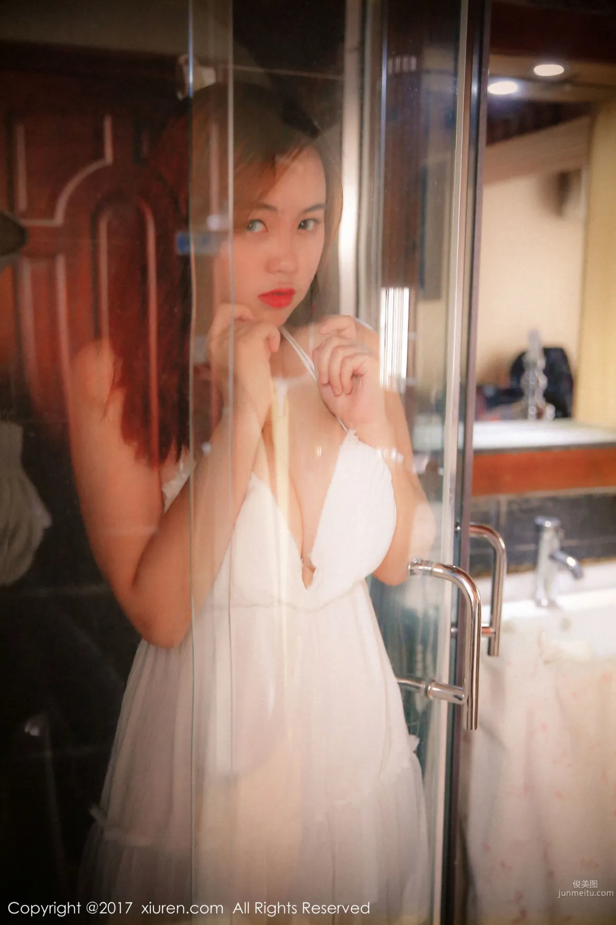 Miai Demon, Baby Face and Big Bust Dreamy Girl Seductive Private Shoot [XiuRen] No.744 Photo Set photo 33