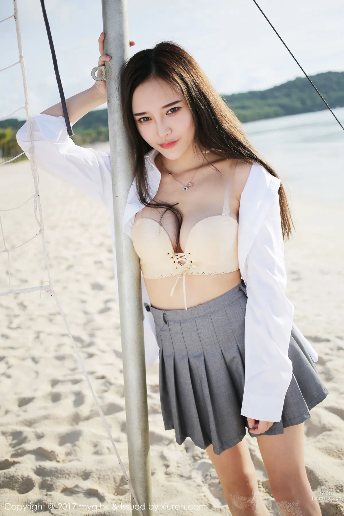 Tang Qier il, Seaside White Shirt and Short Skirt Series [MyGirl] VOL.259 Photo Set photo 4