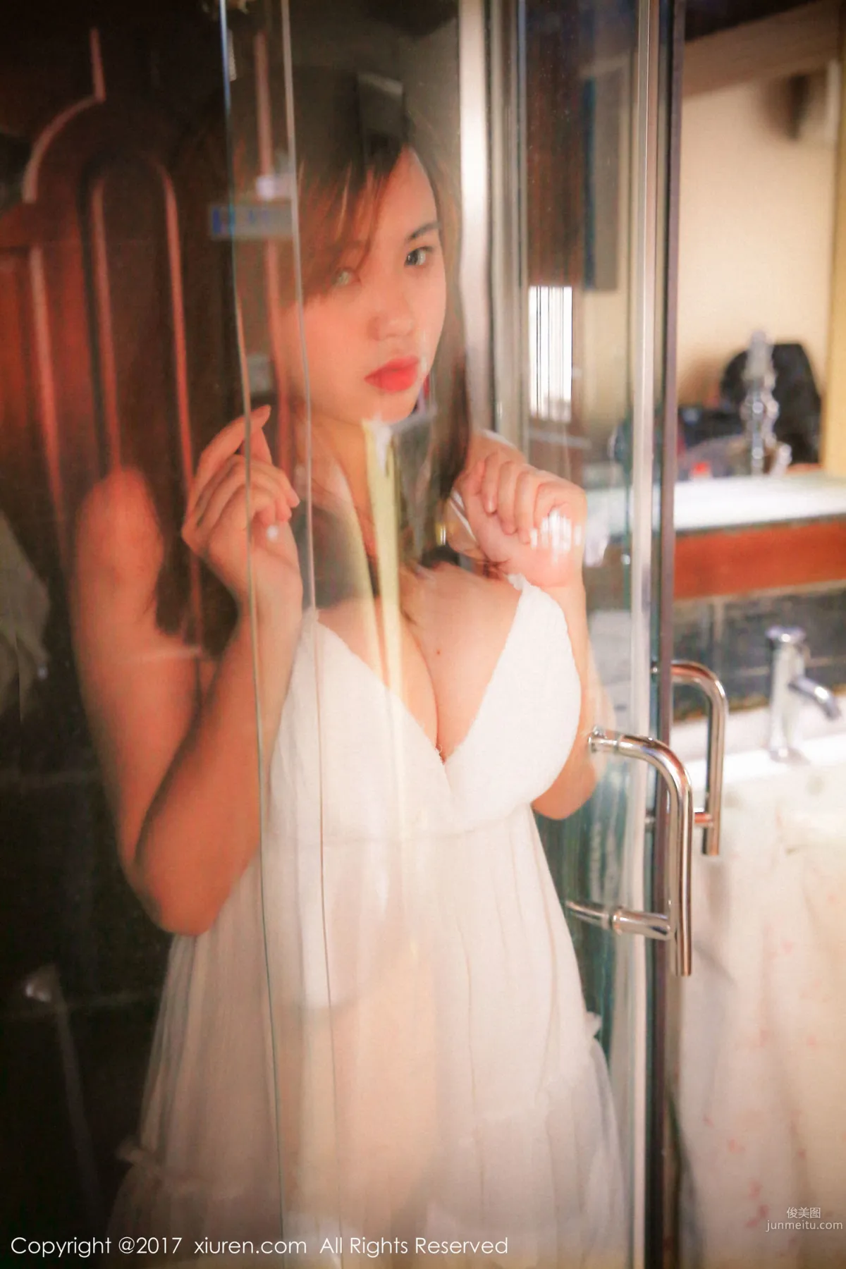 Miai Demon, Baby Face and Big Bust Dreamy Girl Seductive Private Shoot [XiuRen] No.744 Photo Set photo 32