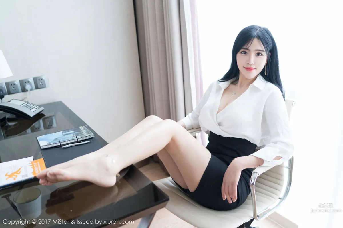 Liu Yuer Sexy OL Secretary Series [MiStar] VOL.172 Photo Set photo 9