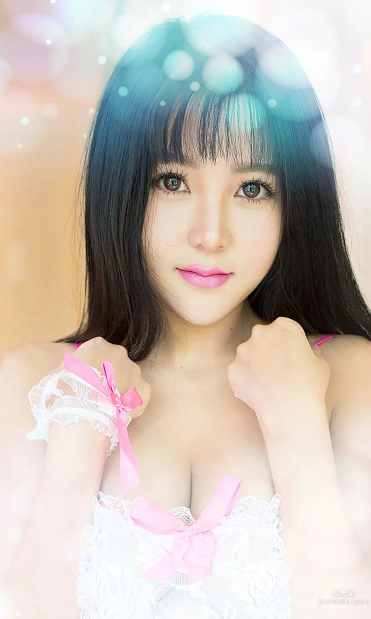 Ling Zhi, The Neighbor's Daughter Has Grown Up [Ugirls] No.140 Photo Set photo 3