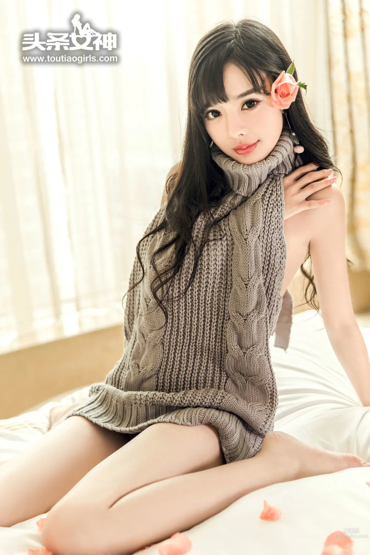 Zhou Xiyan, Internet Celebrity Sweater [TouTiao Goddess] Photo Set photo 21