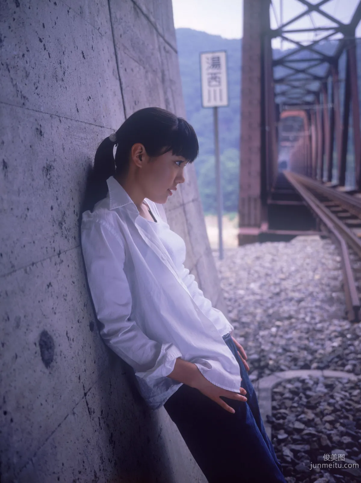 [NS Eyes] SF-No.606 Anne Suzuki 鈴木杏 寫真集 22