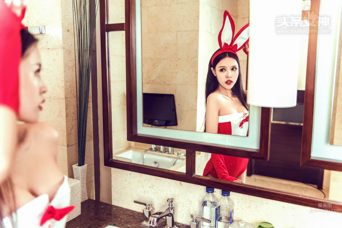 锦葵《美人秘书》 [头条女神] 写真集1