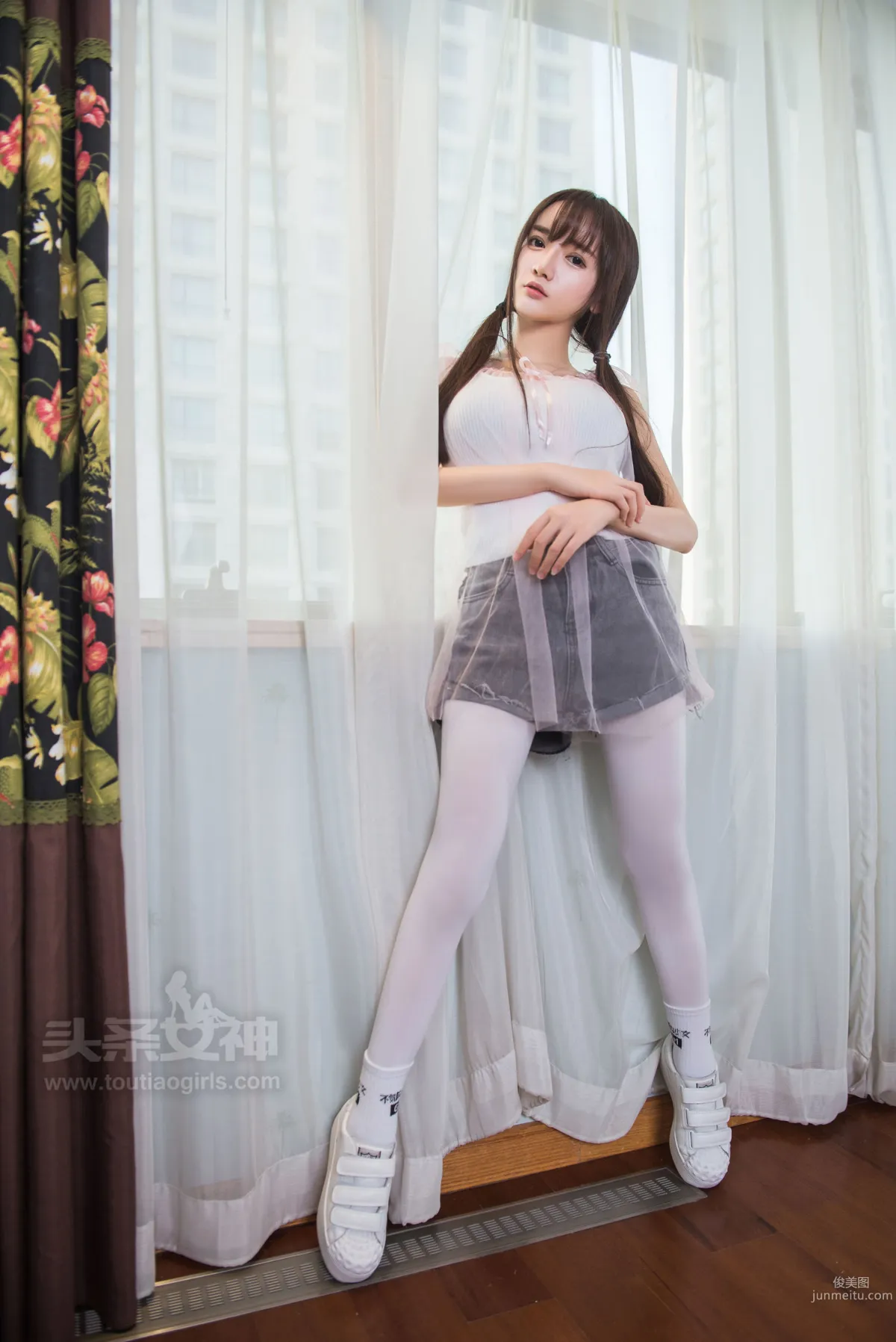 Xiao Rujing White Socks Human Story [TouTiao Goddess] Photo Set photo 6
