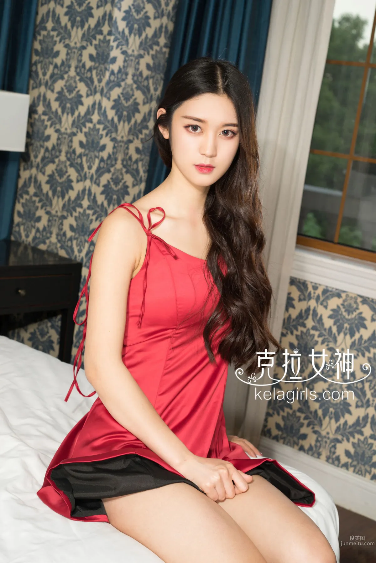 汤怡《睡裙里の欲望》 [克拉女神] 写真集5
