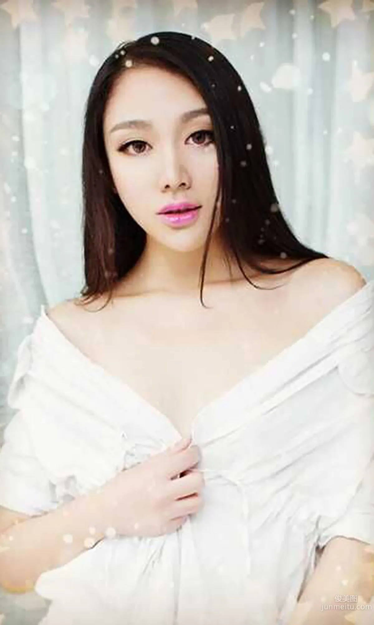 Mo Mo: Ugirls App No. 077 photo 3