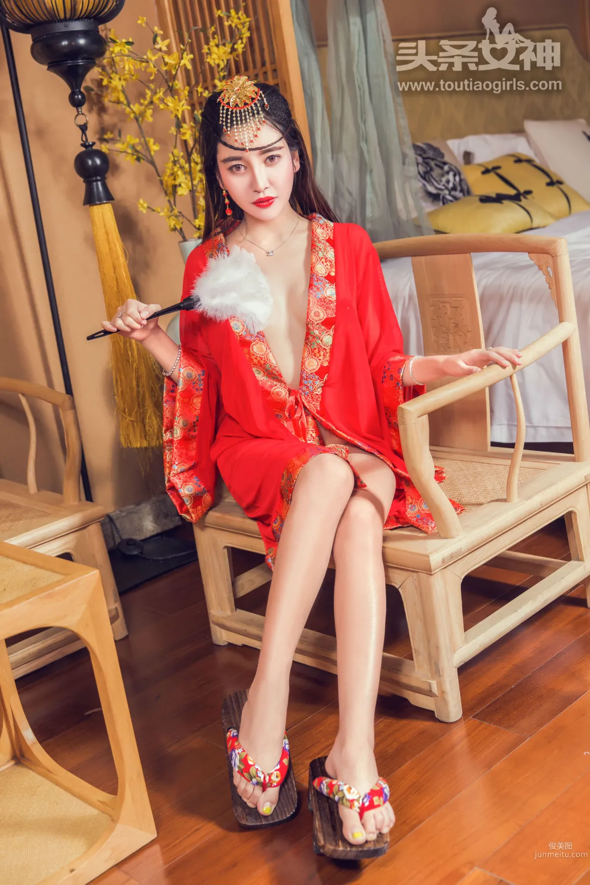 李梓熙《SSS级熟女》 [头条女神] 写真集2