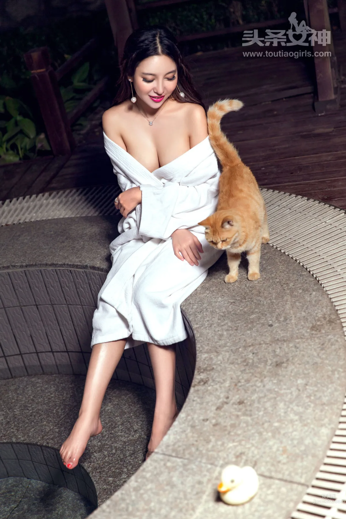 李梓熙《汤泉美人》 [头条女神] 写真集4