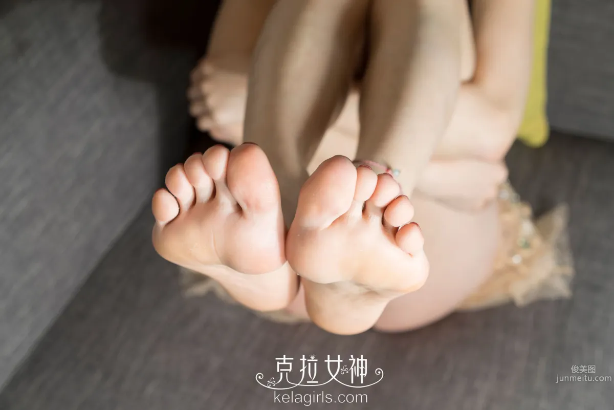 Zhang Qian "Jade Feet in Crystal Shoes" [Kelagirls] Photo Set photo 33