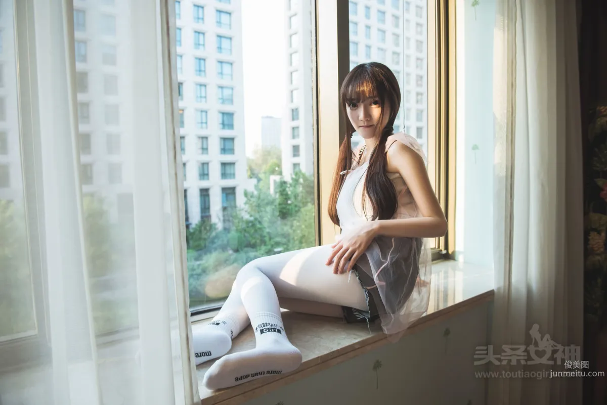 Xiao Rujing White Socks Human Story [TouTiao Goddess] Photo Set photo 11