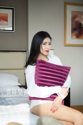 周依諾《餘晖映足》 [克拉女神] 寫真集