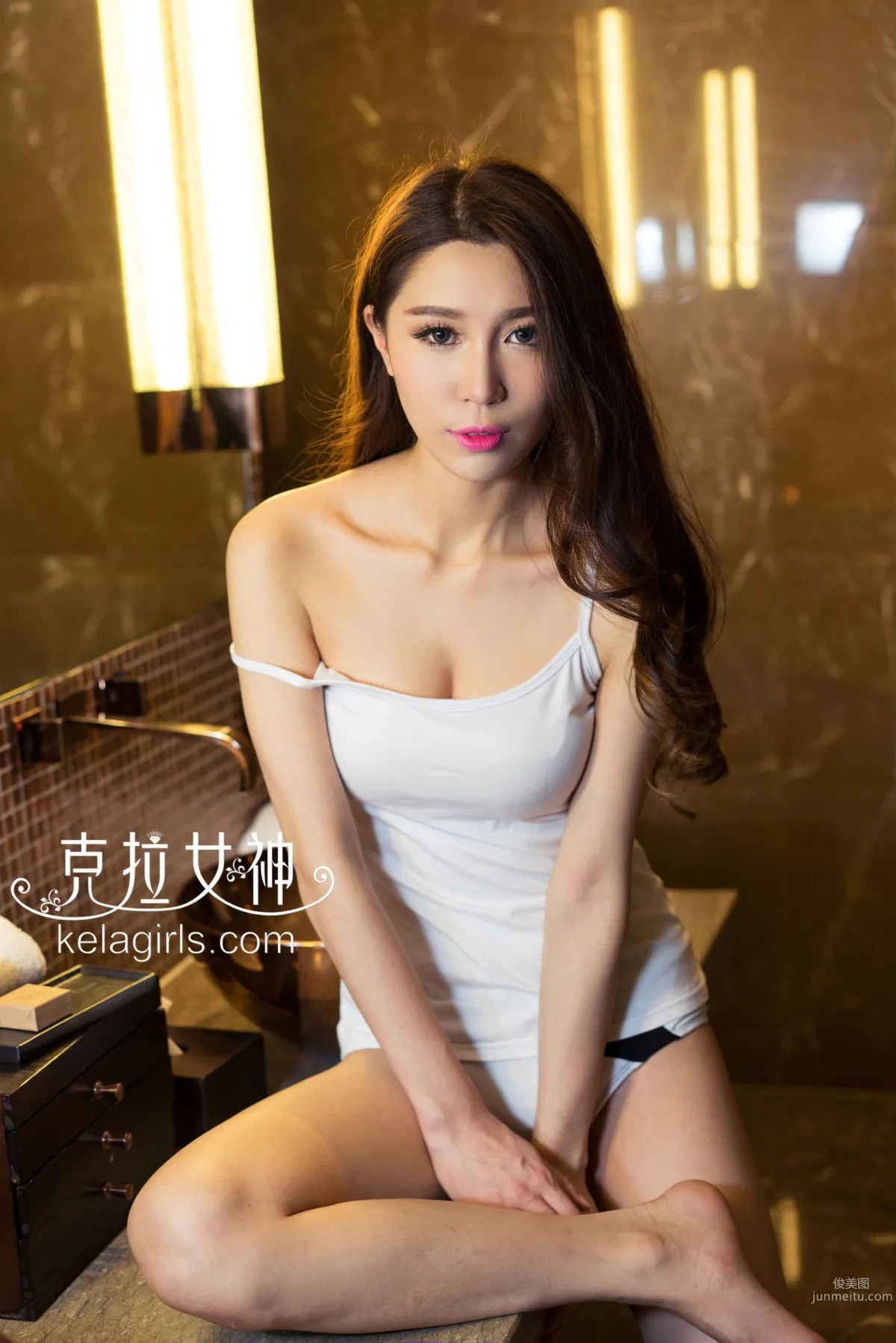 Zhou Lala "Jade Feet in a Bronze Bowl" [Kelagirls] Photo Set photo 4
