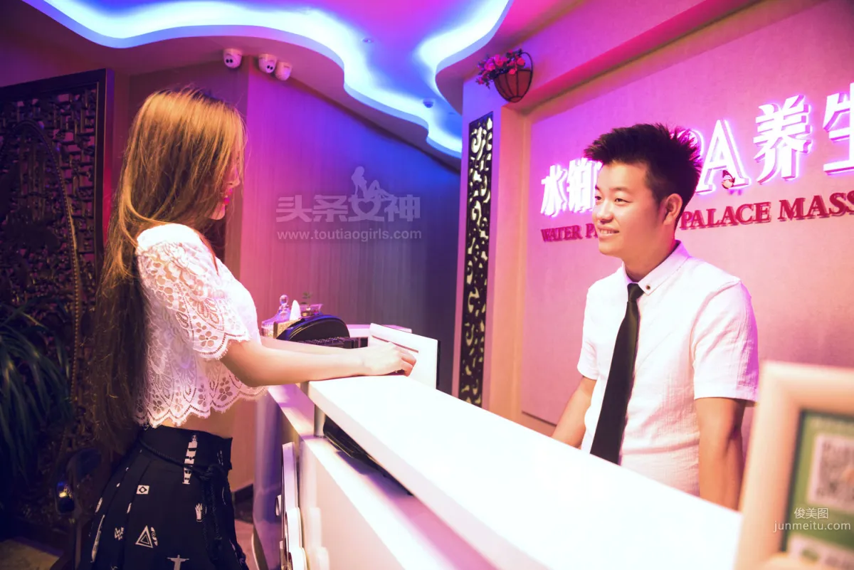 Ai Xiaoqing Goddess Visits Shop Water Platinum Palace Chapter [TouTiao Goddess] Photo Set photo 3
