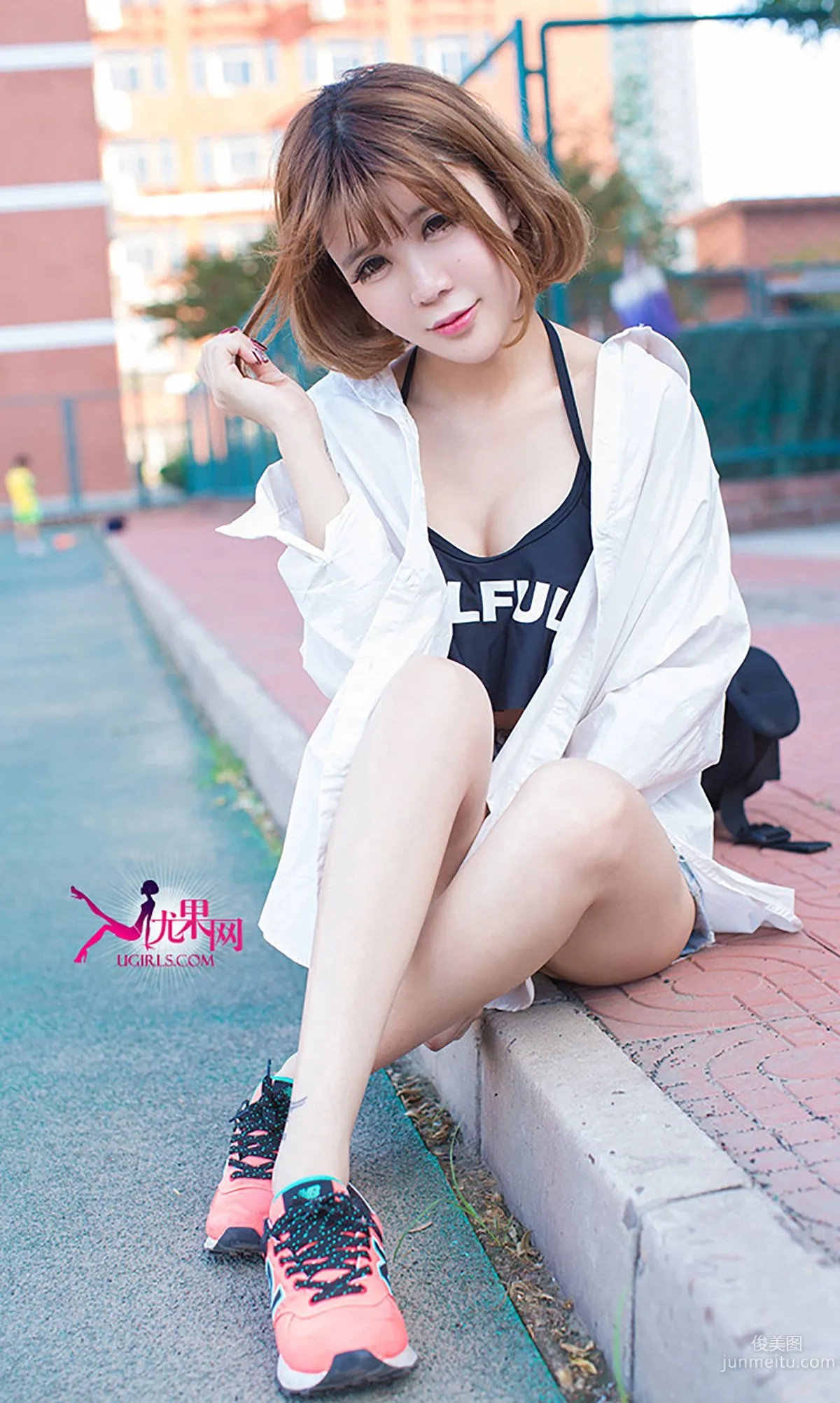 Lingzixin Alin, Sunshine on the Edge, Bright Smiling Face [Ugirls] No.054 Photo Set photo 6